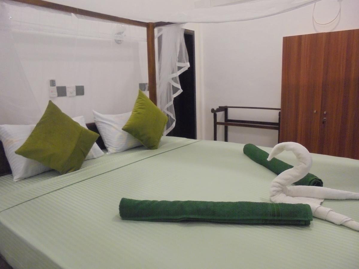 Surf Bay Resort Arugam Bay Eksteriør billede